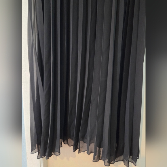 Women's Bisou Bisou Black Pleated Maxi Dress Size 16 - Picture 4 of 15